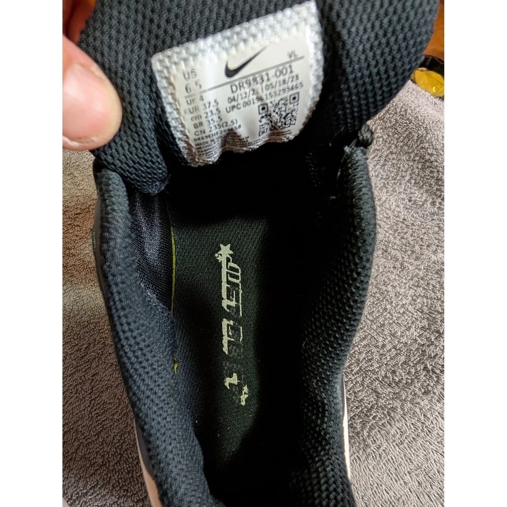 Nike Winflo 09 Black‎ White Running Shoes DR9831-001 Womens 6.5